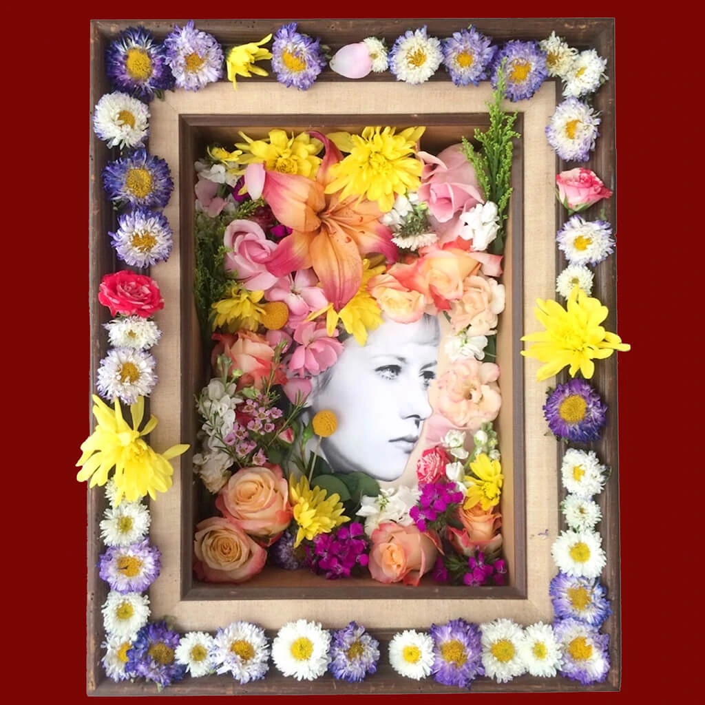 Katie Costello New Merch "New World" - EP (Audio CD) 2 Katie Costello New Merch "New World" - EP (Audio CD)